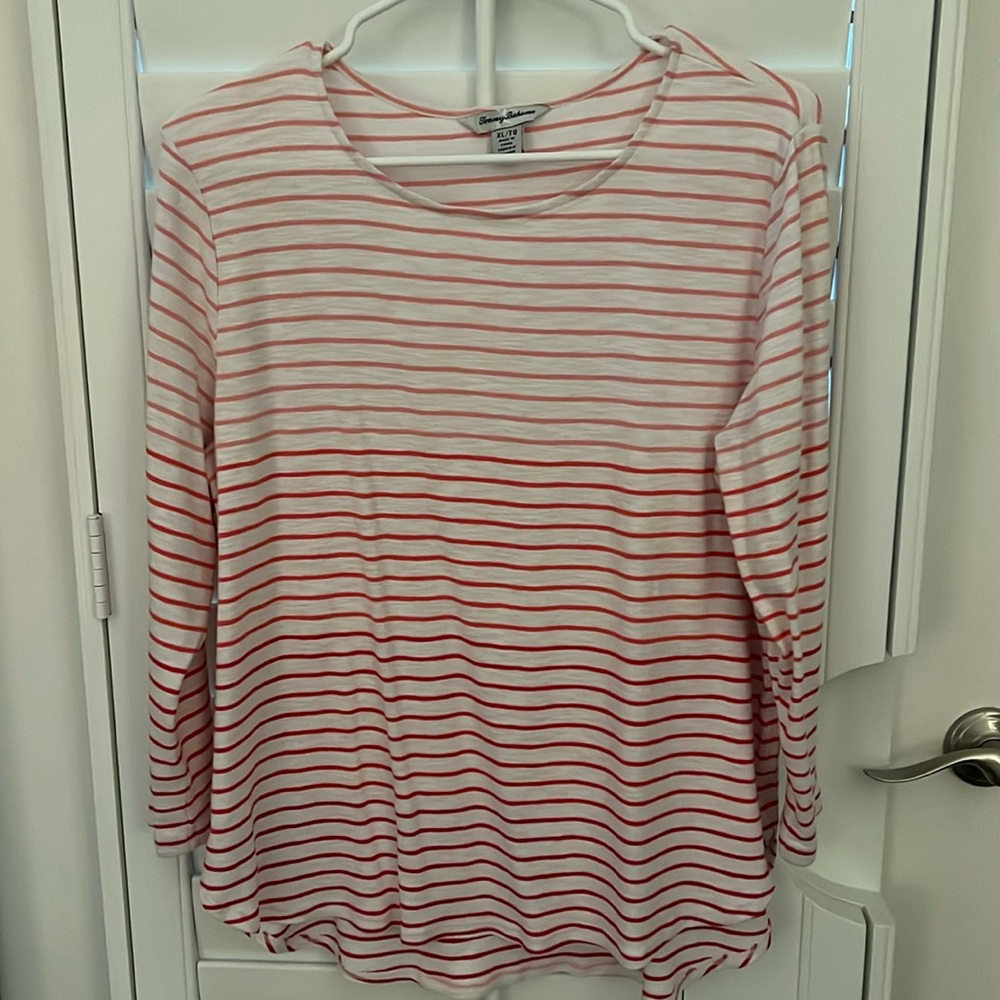 3/4 length Tommy Bahama Tee Shirt